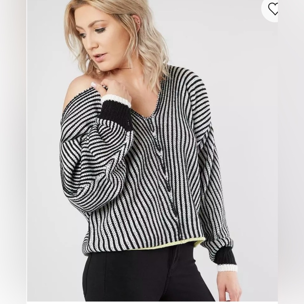 daytrip Striped Black and White Women's Sweater